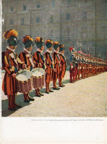 LAMINA V45627: Guardia Suiza en patio del Palacio de Belvedere