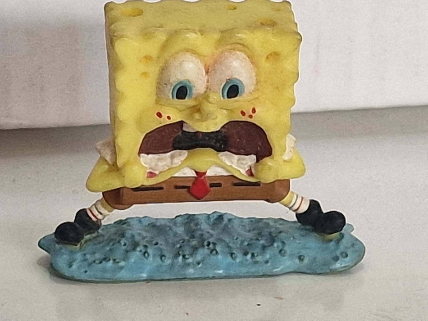 Figura PVC: Bob Esponja gritando