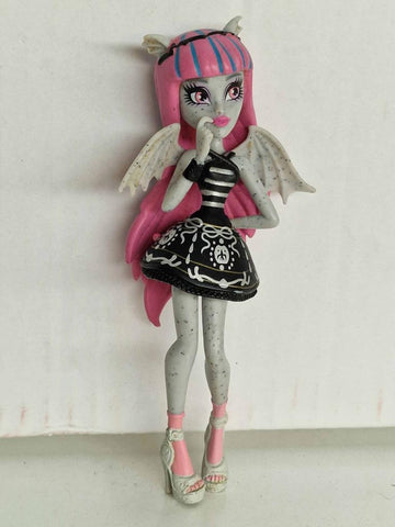 Figura PVC: Rochelle muñeca de las Monster High (Le falta la base de los pies)