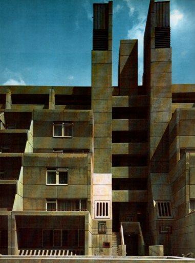 LAMINA V48060: Foundling Estate por Patrick Hodgkinson en Bloomsbury