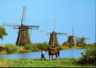 POSTAL PV12381: Kinderdijk the village with 19 windmills