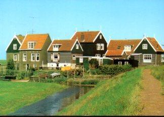 POSTAL PV12383: Casas tipicas en Marken, Paises Bajos