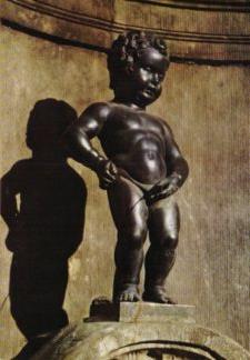 POSTAL PV12447: Manneken-Pis, Bruselas