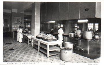 POSTAL PV13054: Colegio LA SALLE en Paterna Valencia, cocina