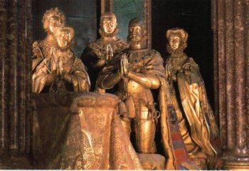 POSTAL PV13037: El Escorial. Estatuas de Felipe II sus esposas e hijo