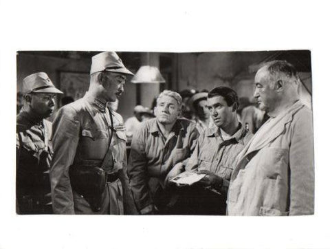 V48726: Malaca con James Stewart y Spender Tracy