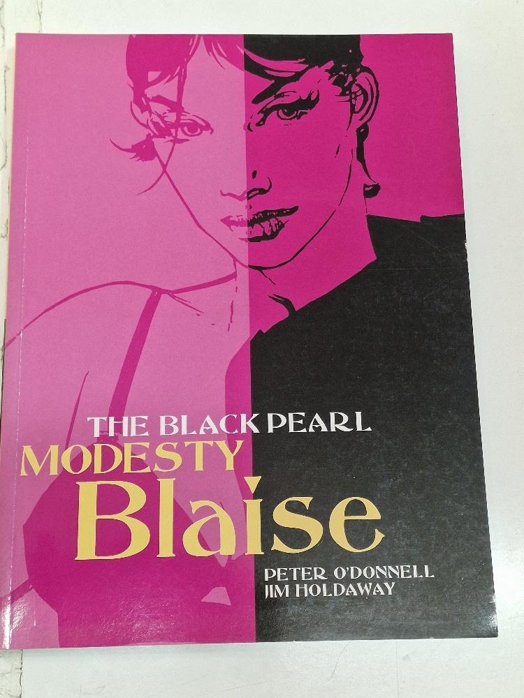 (Titan Books) Modesty Blaise: The Black Pearl. Primera edición december 2004