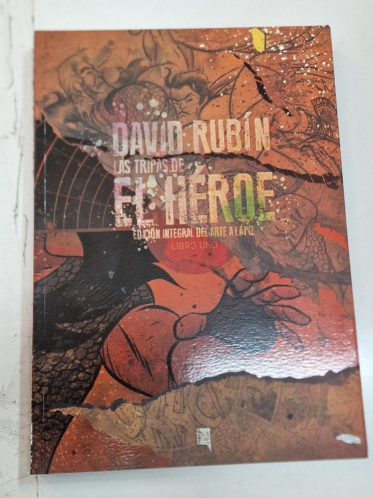 Ninth Ediciones: Las Tripas de el Héroe libro Uno. Edición Integral del arte a lápiz