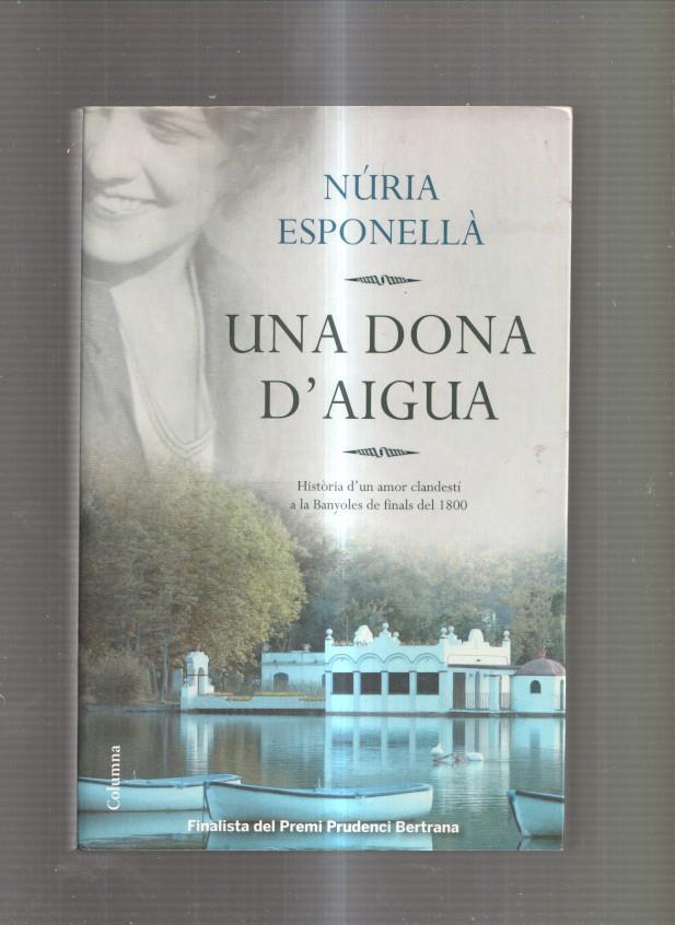 Una dona d aigua