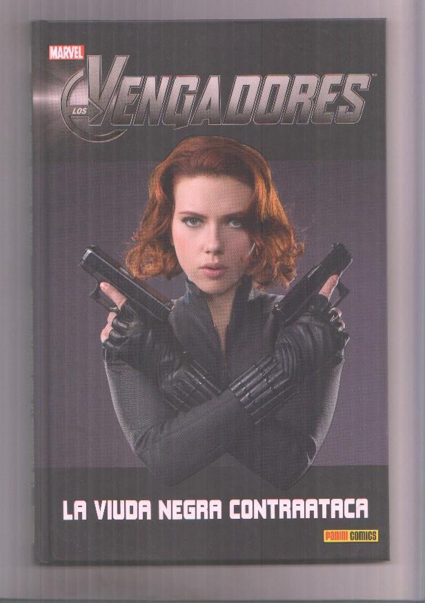 Panini: Los Vengadores: La viuda negra contraataca (la obra esta encuadernada del reves) 
