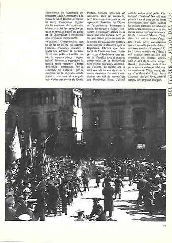 LAMINA 38872: Gente en Plaza de Sant Jaume en Barcelona esperando a Companys