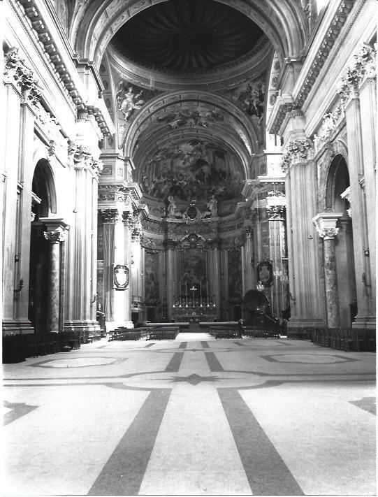 VARIOS 6857: Nave interior de santuario