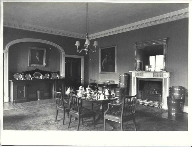 VARIOS 6808: Mesa en el comedor de Lucan House