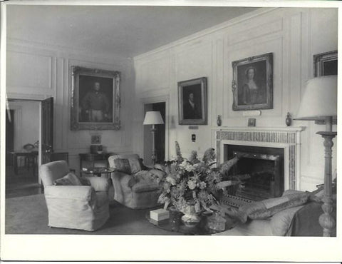 VARIOS 6815: Sala con retratos en Lucan House