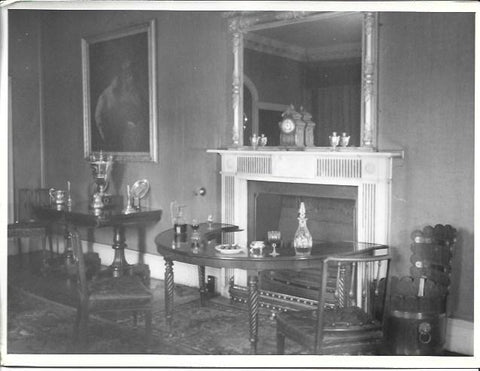 VARIOS 6812: Bar en Lucan House