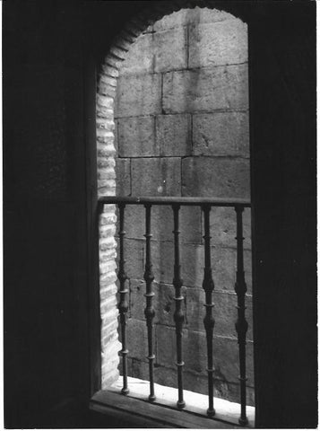 VARIOS 6928: Ventana de edificio religioso