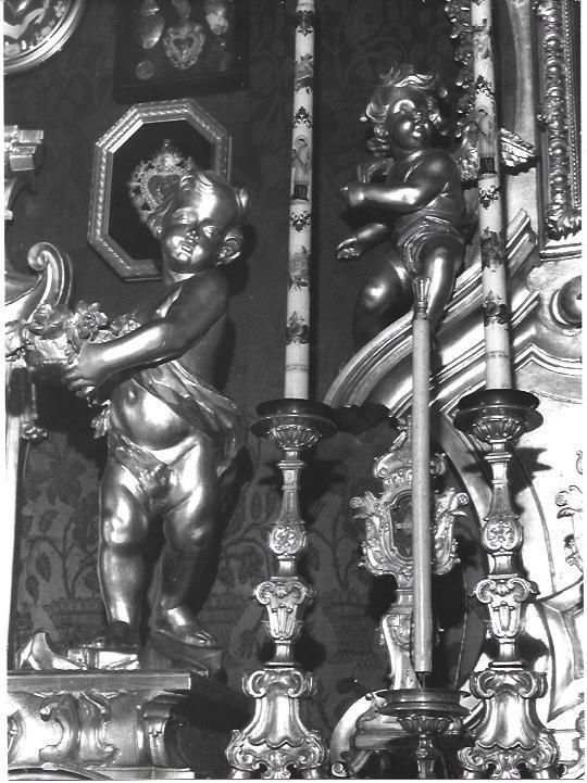 VARIOS 6941: Angelote en altar, detalle