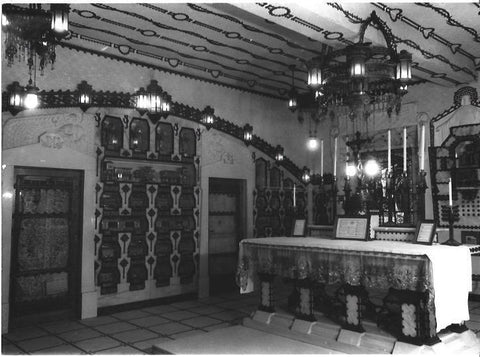 VARIOS 6933: Capilla con altar y pinturas murales