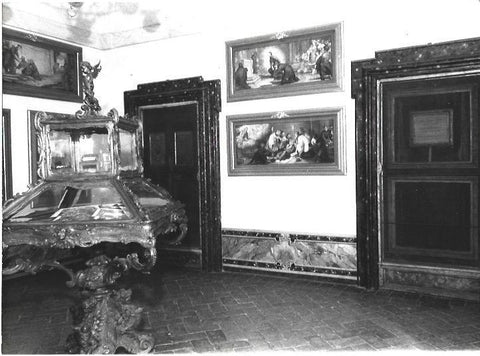 VARIOS 6871: Sala con tumbas de Francisco Borgia y Stalinsnaus Kostka