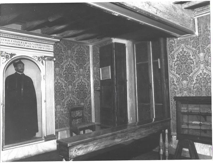VARIOS 6896: Sala en interior de iglesia