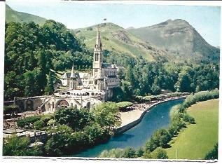 POSTAL A6494: Basilica y cueva de Lourdes