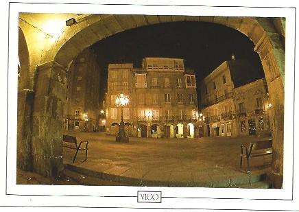 POSTAL A6723: Plaza de la Constitucion de Vigo