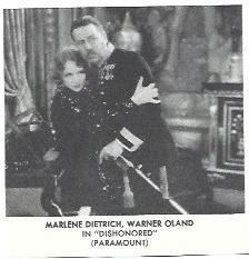 LAMINA 40036: Marlene Dietrich y Warner Oland en Dishonorated