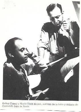 LAMINA 39719: Arthur Freed y Nacio Her, autores de Cantando bajo la lluvia