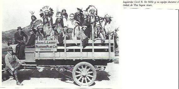 LAMINA 39840: Cecil De Mille en el rodaje de The Sqaw man