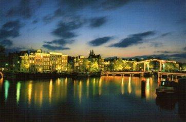 POSTAL PV13257: Magere Brug the wooden draw-bridge, Amsterdam