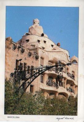 POSTAL PV13236: La Pedrera por Gaudi, Barcelona