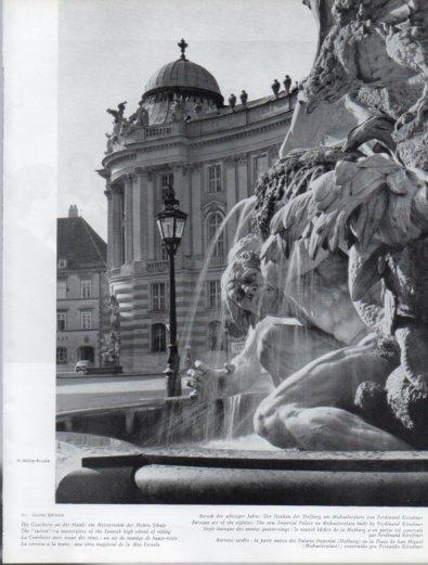 LAMINA V50171: Austria. Fuente del la plaza del Palacio Imperial