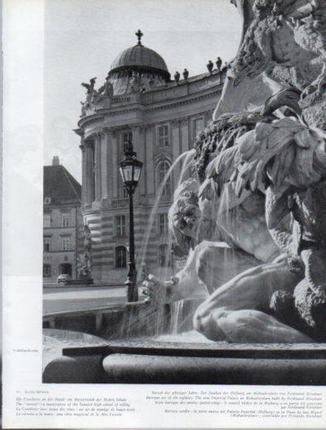 LAMINA V50171: Austria. Fuente del la plaza del Palacio Imperial