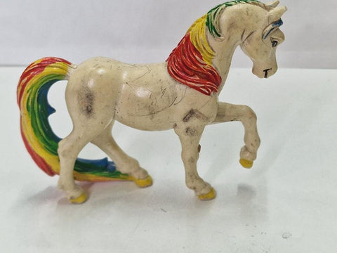 Figura Pvc: Caballo con crin de varios colores
