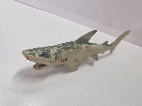 Figura goma: Tiburon (algo descolorido)