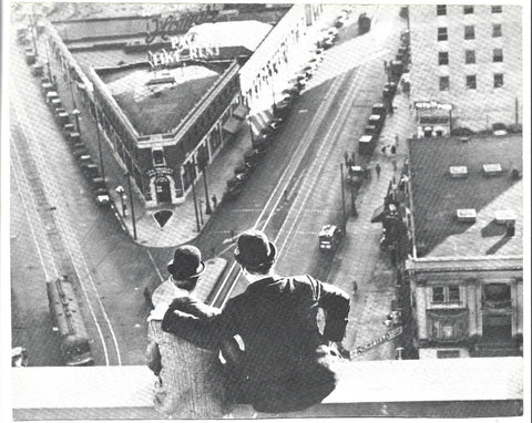 VARIOS 7140: Laurel y Hardy de espaldas
