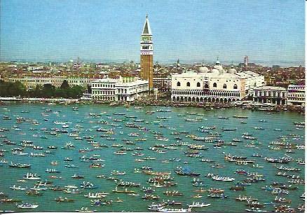 POSTAL A7010: Puerto de Venecia