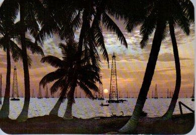 POSTAL PV13413: Crepusculo en el Lago Maracaibo, Venezuela