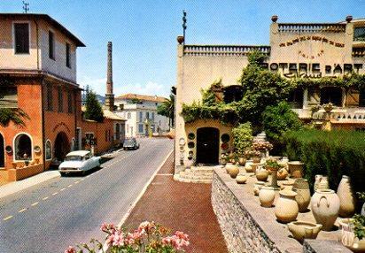 POSTAL PV13325: Vallauris, Francia