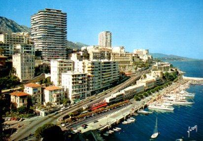 POSTAL PV13327: Le Quai des Etats Unis, Montecarlo