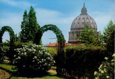 POSTAL PV13383: Cupula de San Pedro desde los Jardines del Vaticano