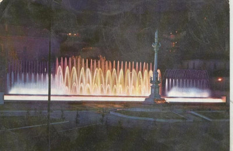 Postal: Granada: Fuente Monumental del Triunfo