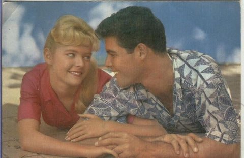 Postal: Pareja romantica