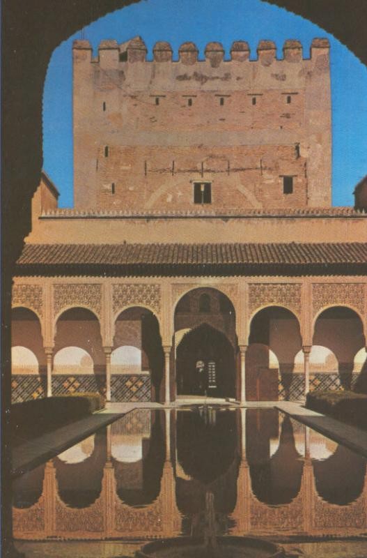 Postal 4977 : Patio de Arrayanes en la Alhambra en Granada