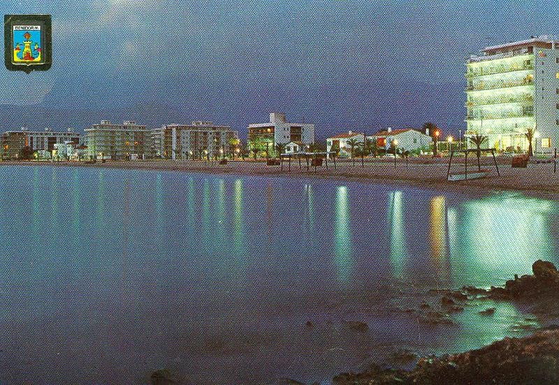 Postal 6377 : Vista nocturna playa de Benidorm