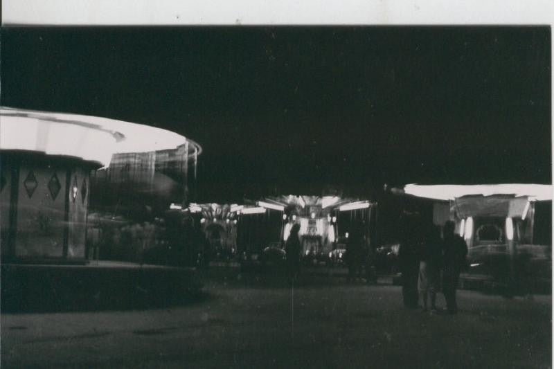 Postal 08104 : Foto la fira de maig 1956