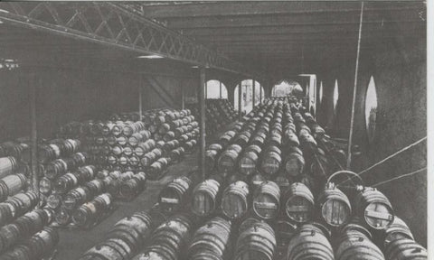 Postal 08106: Casa Codorniu numerada 3: Una bodega