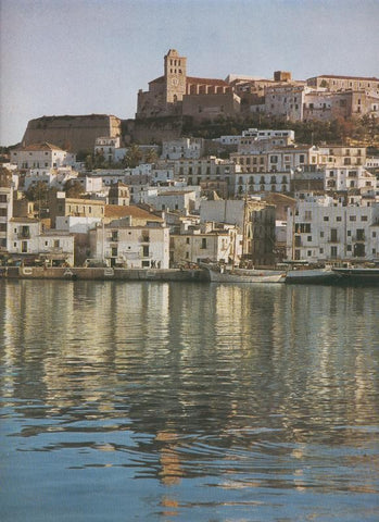 La ciudad de Ibiza vista desde el puerto