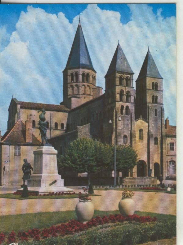 Postal 008342: Basilica del Sagrado Corazon en Paray Le Monial, Francia
