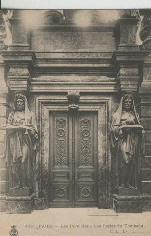 Postal 009061: Paris - Les Invalides . Les portes du tombeau